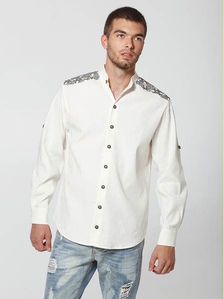 Белая мужская рубашка с вышивкой крестиком