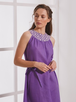 Фиолетовое платье с молочной вышивкой, S/M