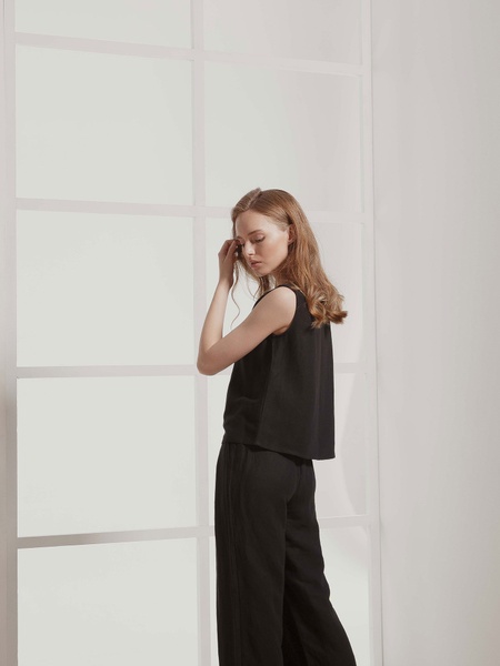 Черная блуза с вышивкой бисером, XS/S