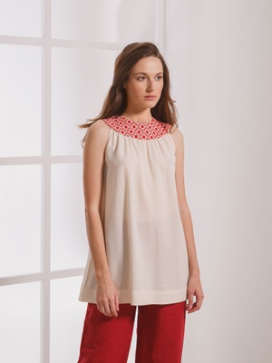 White blouse with red embroidery, XS/S