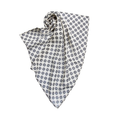 Шейный шелковый платок с орнаментом звезд