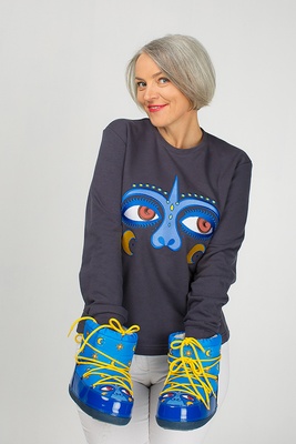 Тёмно-синий свитшот женский с глазами обезьянки